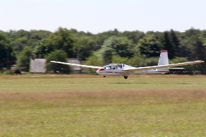 Le Louroux glider acrobatics taring periode